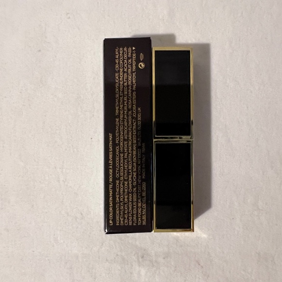 💋NIB💋 TOM FORD ✨Lucky Star✨ Lipstick a Rich Red - Picture 8 of 9